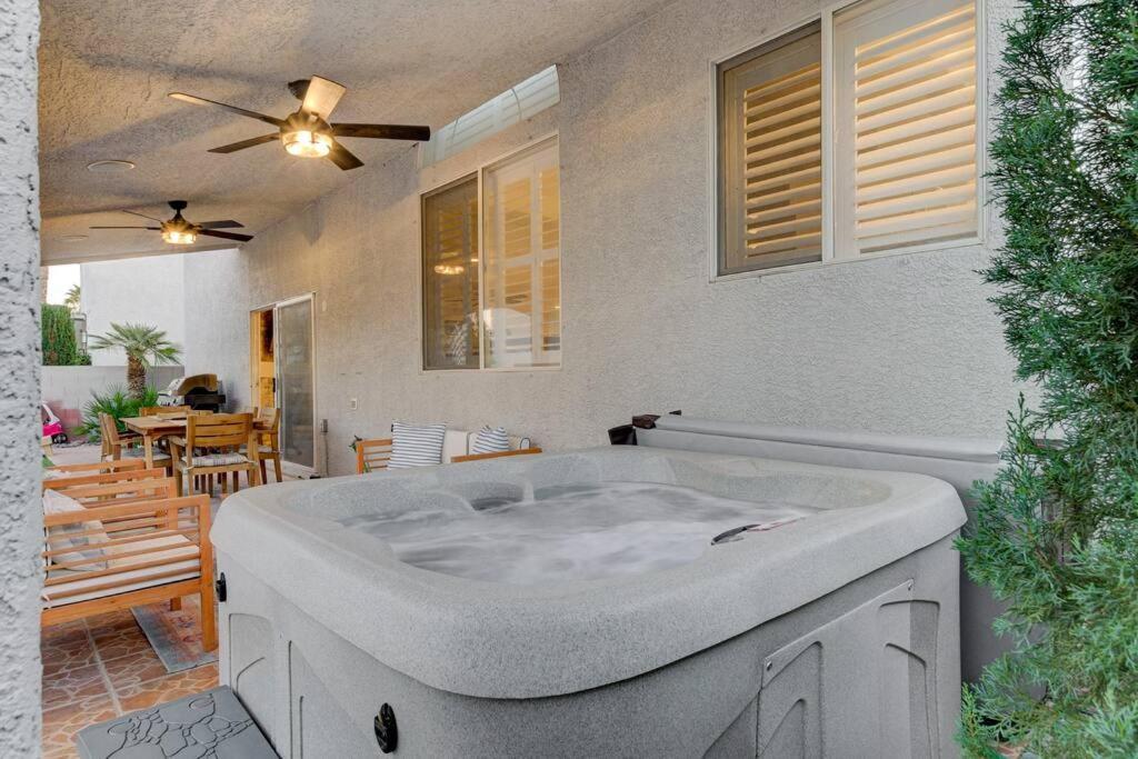 拉斯维加斯Beautiful 5Br W/King Beds, Pool & Hot Tub, Games别墅 外观 照片